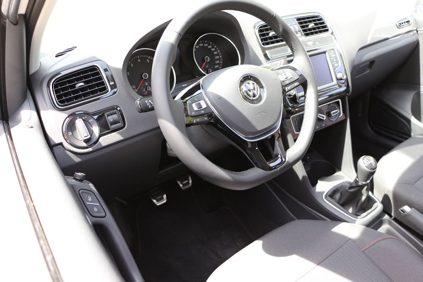 Intérieur Polo V 20092017 (Finition des plastiques, volume de coffre